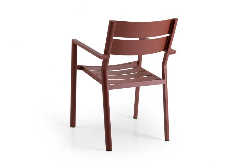 2651-41 Delia, стул штабелируемый красный