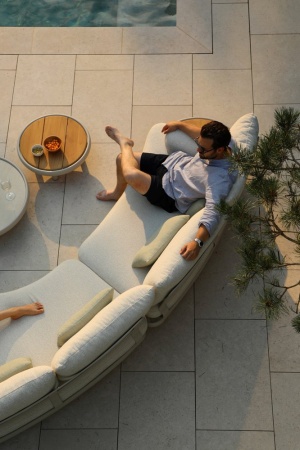 Gotland Lounge, комплект мебели c парными столиками бежевый Gotland Lounge, комплект мебели c парными столиками бежевый