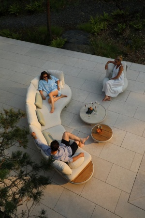 Gotland Lounge, комплект мебели c парными столиками бежевый Gotland Lounge, комплект мебели c парными столиками бежевый